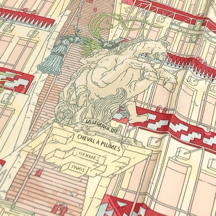 HERMES エルメス カレ90 《LA LEGENDE DU CHEVAL PLUMES >翼のある馬の伝説 シルクスカーフ クリーム