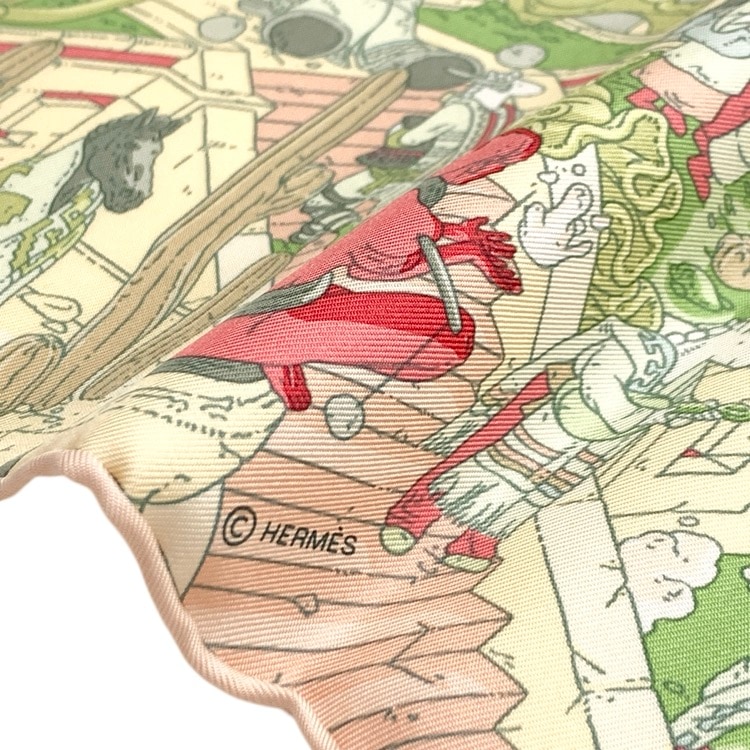 HERMES エルメス カレ90 《LA LEGENDE DU CHEVAL PLUMES >翼のある馬の伝説 シルクスカーフ クリーム