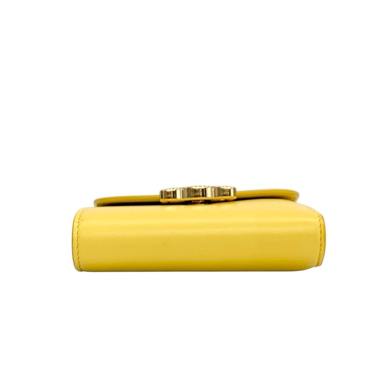 CELINE セリーヌ スモールフラップウォレット トリオンフ イエロー 10D783DPV