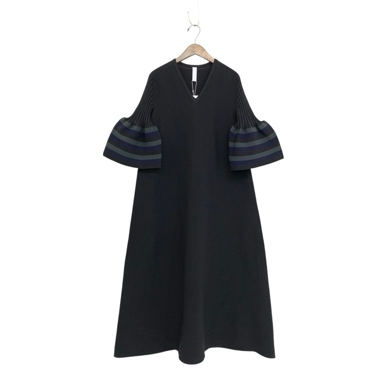 未使用品 CFCL シーエフシーエル POTTERY SHORT BELL SLEEVE FLARE DRESS ポッタリーフレアニットワンピース ブラックマルチ 3 CF007KH089