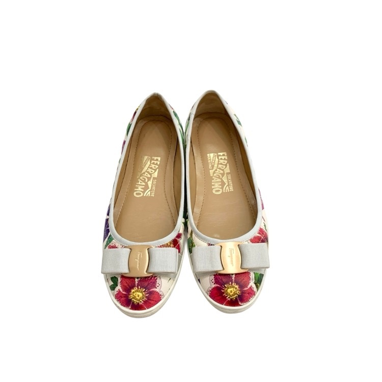 Ferragamo フェラガモ RUFINA ヴァラリボン フラワープリント キルティング スニーカー フラット 5.5 0685580