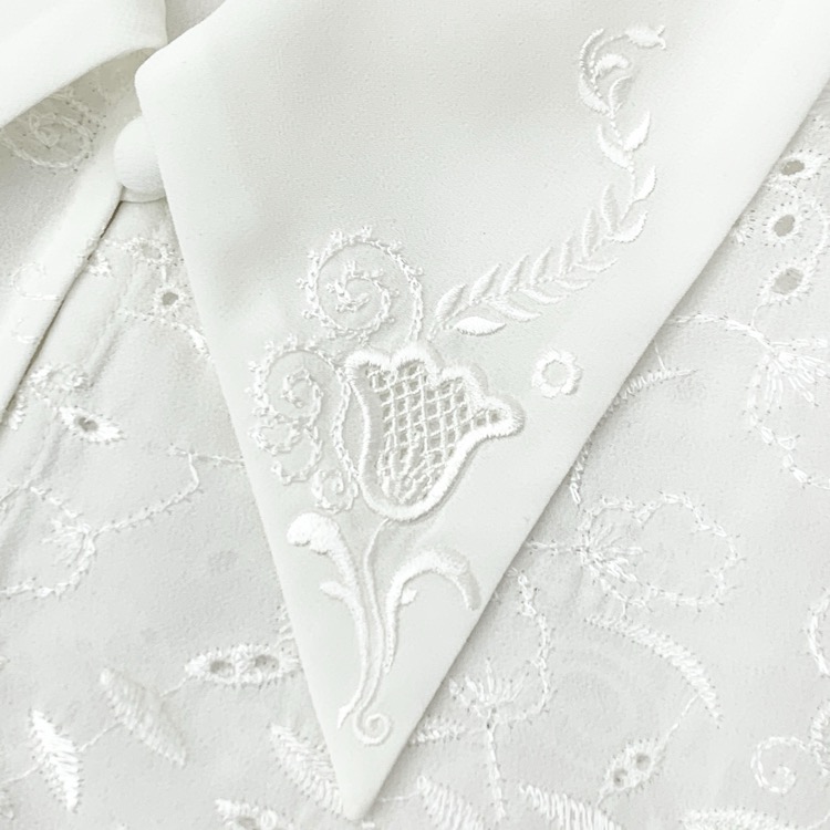 2025AW 未使用品 Mame Kurogouchi マメクロゴウチ Triacetate Georgette Floral Embroidery Top 花柄刺繍シフォンブラウス ホワイト 2 MM25FW-SH106