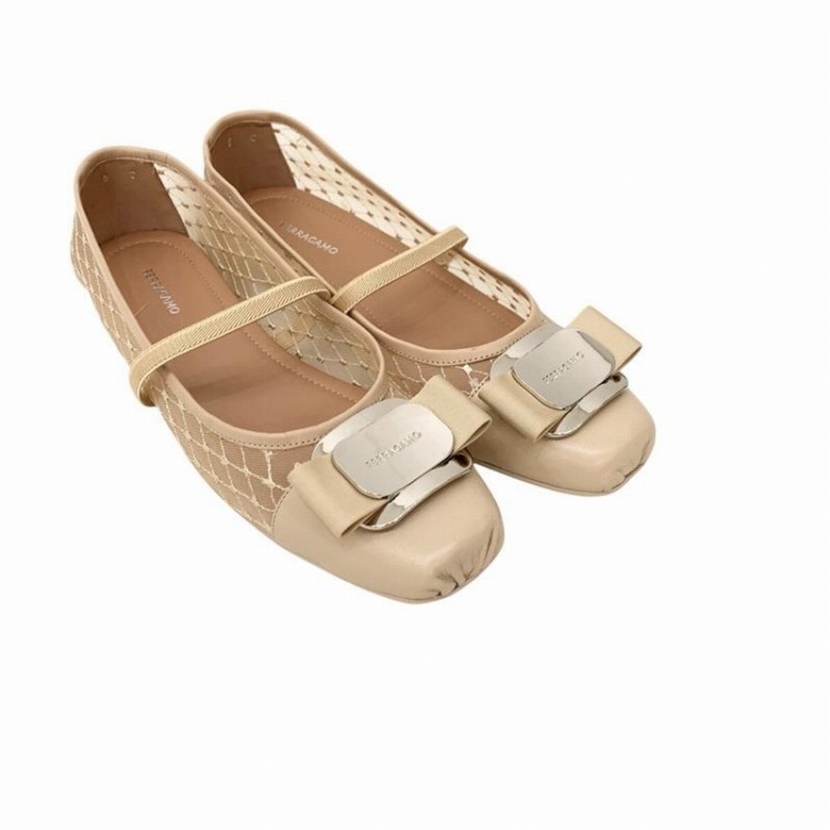 2025年 FERRAGAMO フェラガモ バレリーナ100周年限定 ニューヴァラプレート メッシュ＆リボン ベージュ 6C