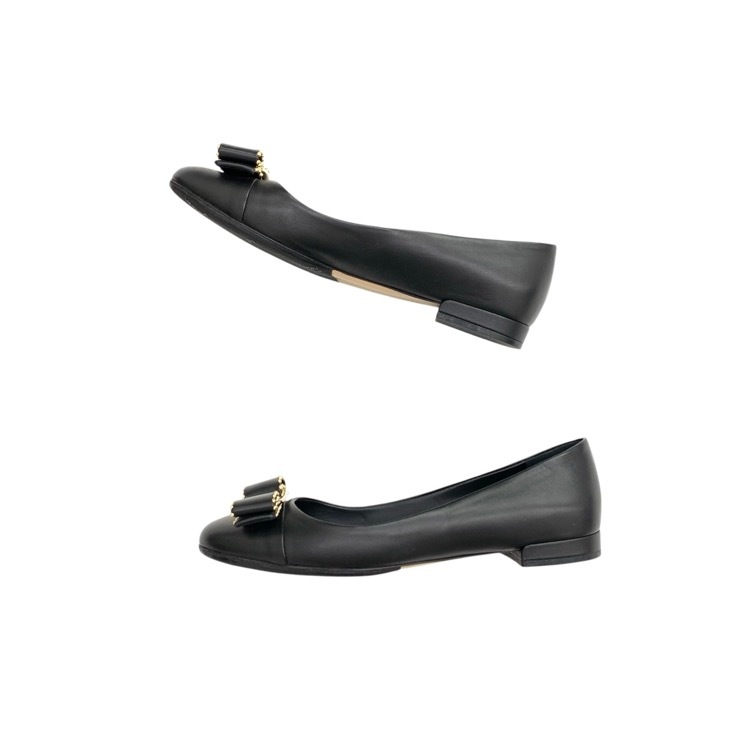 Salvatore Ferragamo フェラガモ VARINA CT スタッズヴァラリボン フラットシューズ ブラック 6 1/2D 0691365