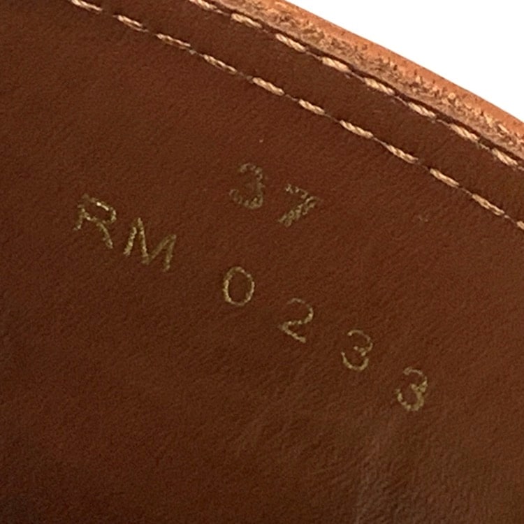 CELINE セリーヌ トリオンフレザーサンダル タン 37 367365348C.04LU