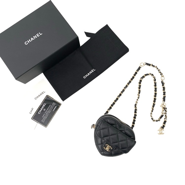 CHANEL シャネル ハートウエストバッグ キルティング ブラック ミニ AP2787