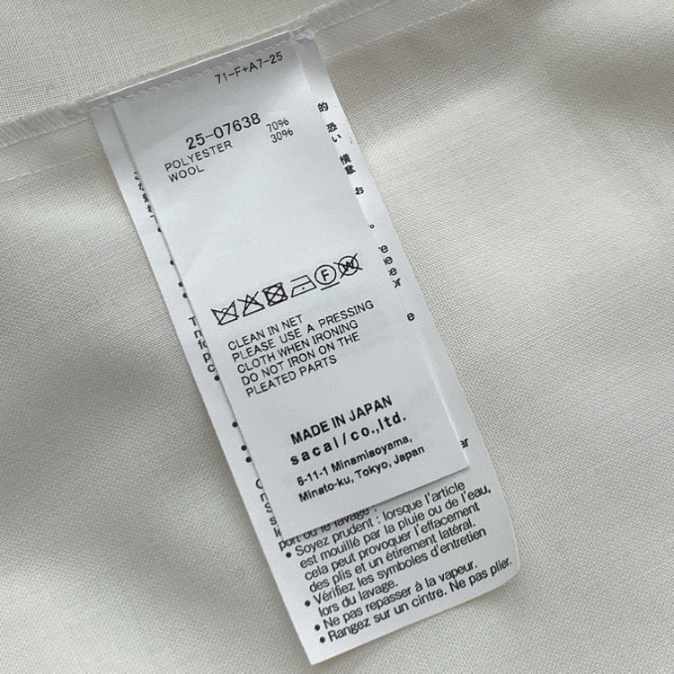 sacai サカイ Short-sleeved shirt プリーツ ブラウス オフホワイト 2 25-07638