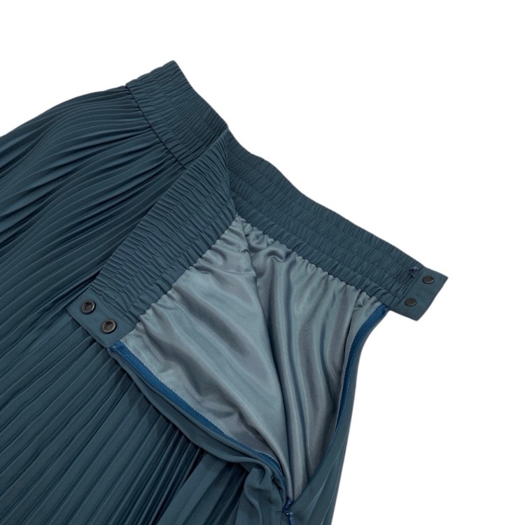 HYKE ハイク Taffeta Pleated skirt タフタプリーツ スカート ブルー 1 232-14135