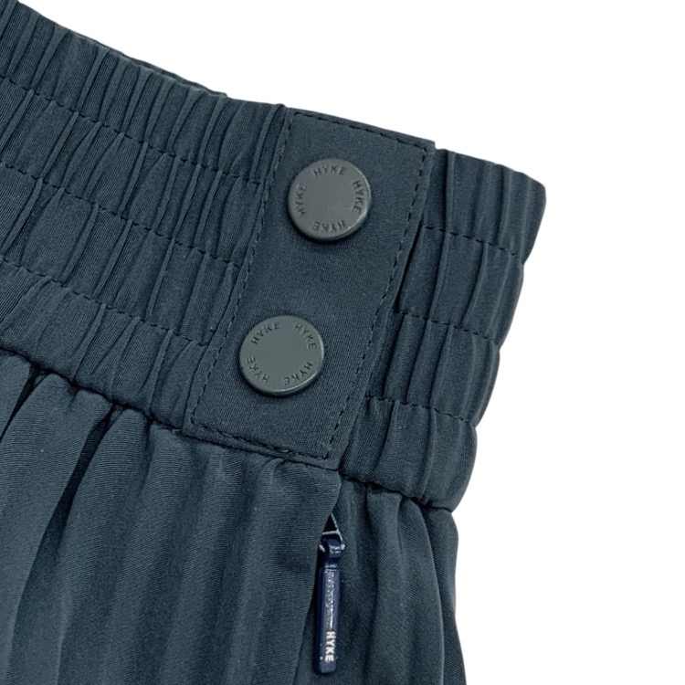 HYKE ハイク Taffeta Pleated skirt タフタプリーツ スカート ブルー 1 232-14135