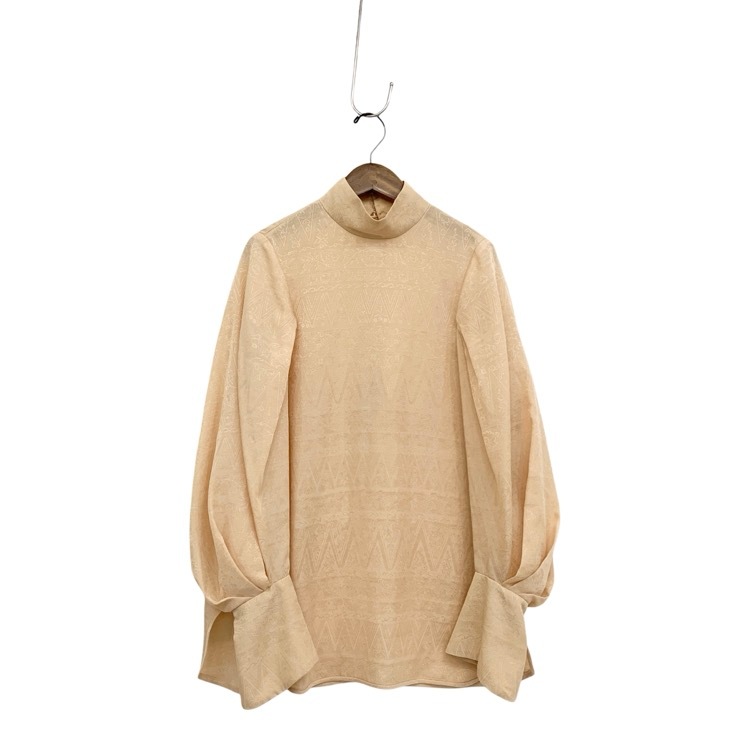 Mame Kurogouchi マメクロゴウチ Geometric pattern Mesh Jacquard Laced-Back Blouse ジオメトリックパターン メッシュジャカード レースバック ブラウス ベージュ 1 MM22PS-SH709
