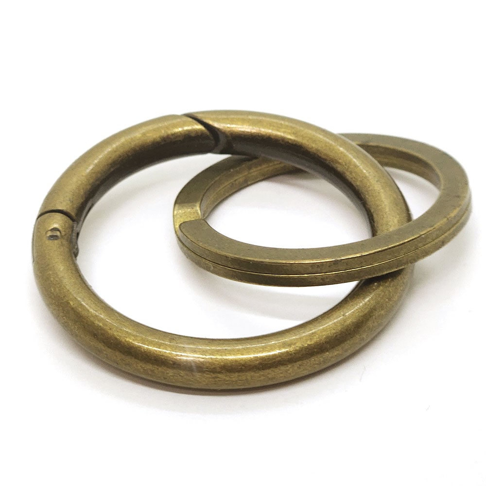 40mm リングカラビナ ブラスカラー仕上げ 31mm真鍮平型二重カン付き