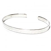 5mm幅 ダイヤカットエンボス仕上げ シルバーバングル 【シルバー925/SILVER925 /ブレスレット】|シルバー925|ブレスレット/バングル