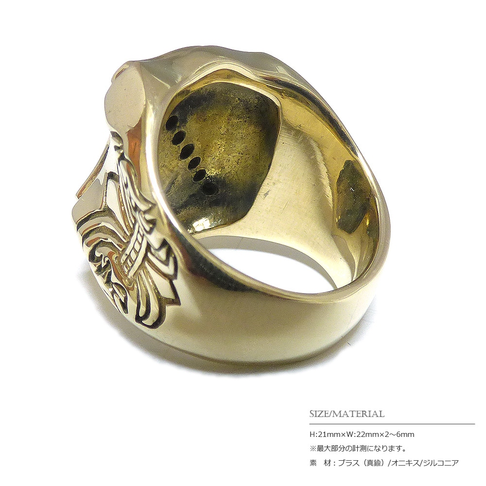 オニキス埋込みエスカッシャン（盾型） ジルコニアベンドデザイン ユリ紋章彫刻仕上げ ゴールドブラス（真鍮） リング 【GOLD BRASS /指輪】