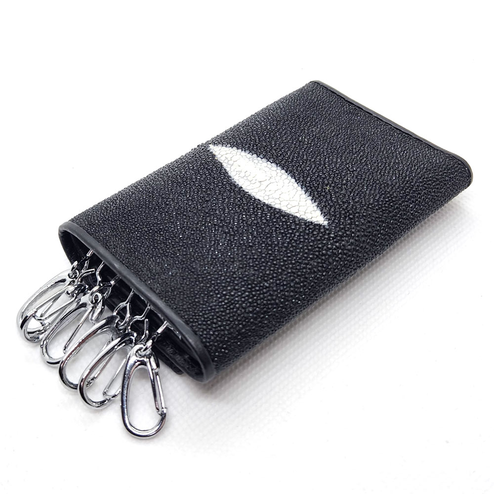 スティングレイ/ガルーシャ（エイ革） ブラック（黒） インナー牛本革仕上げ　三つ折り式 六連 キーケース