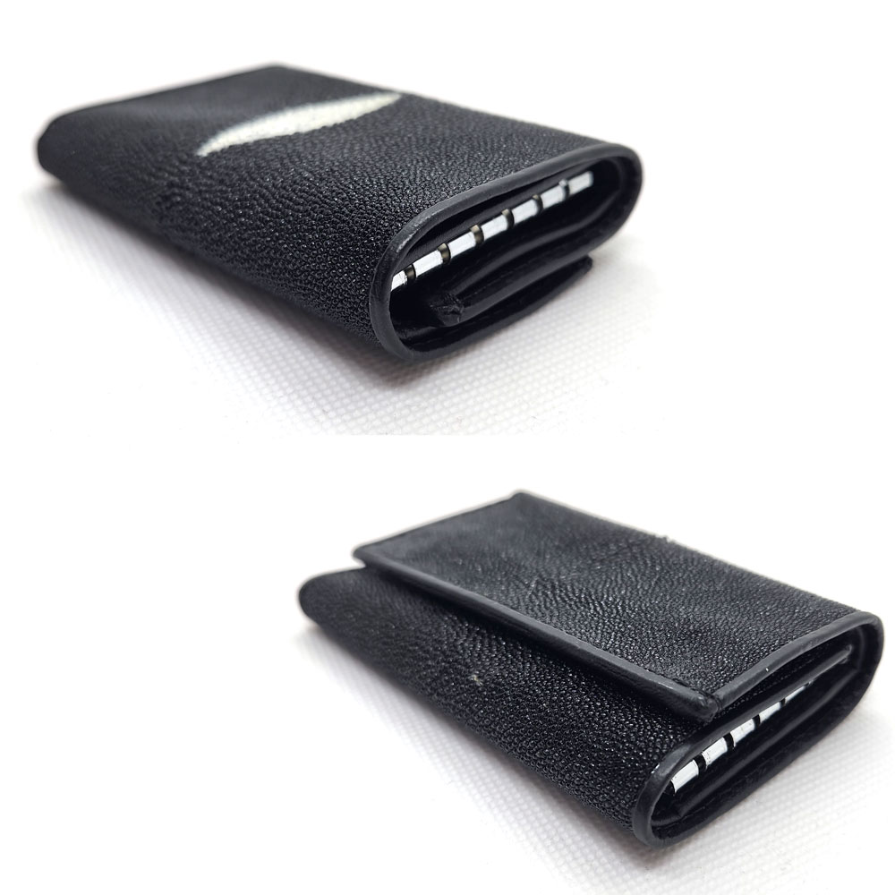 スティングレイ/ガルーシャ（エイ革） ブラック（黒） インナー牛本革仕上げ　三つ折り式 六連 キーケース