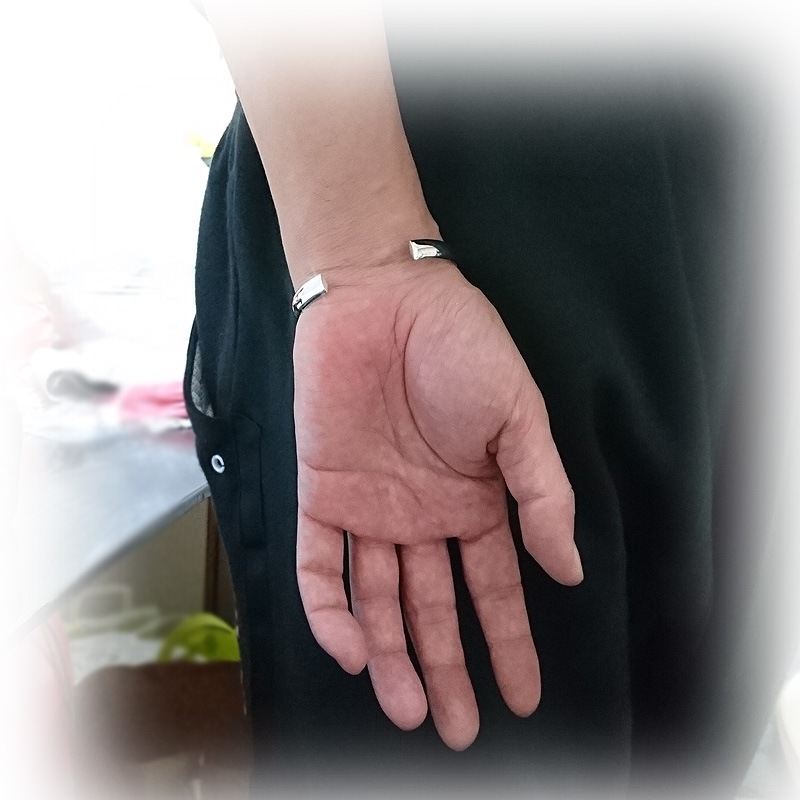 9mm幅 シンプルスタイル 鏡面 甲丸仕上げ シルバーバングル 【シルバー925/SILVER925 /ブレスレット】