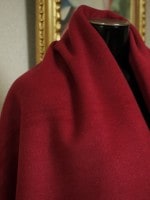 閉店大セールお買得　【パイル織り　シルクウール　コート生地】 　英国製,輸入生地 　シルク１８%　ウール82% 　チェリー系 　140巾ｃｍ2.5m （コート分） 　2111-434 　【送料無料】 