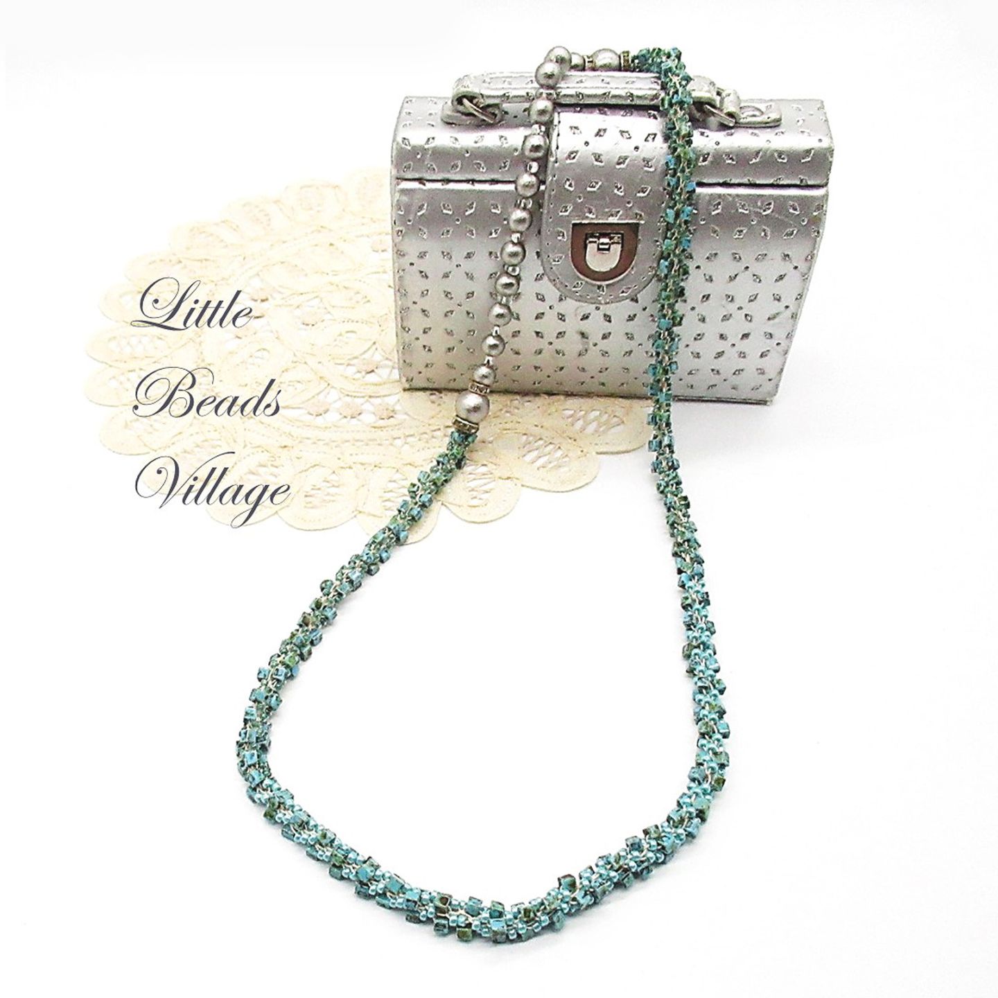 ブリリアント・スクエア・ネックレス ターコイズカラーver.