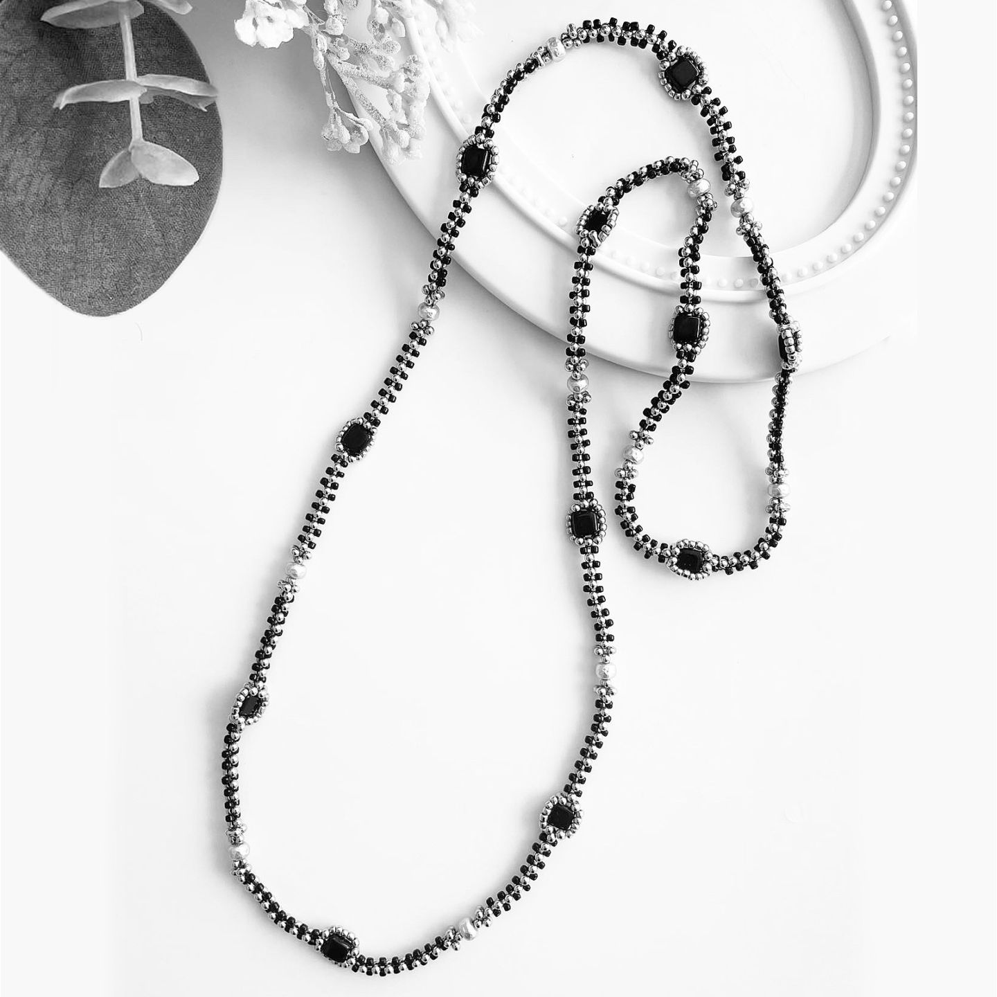 ブラックスクエア ネックレス