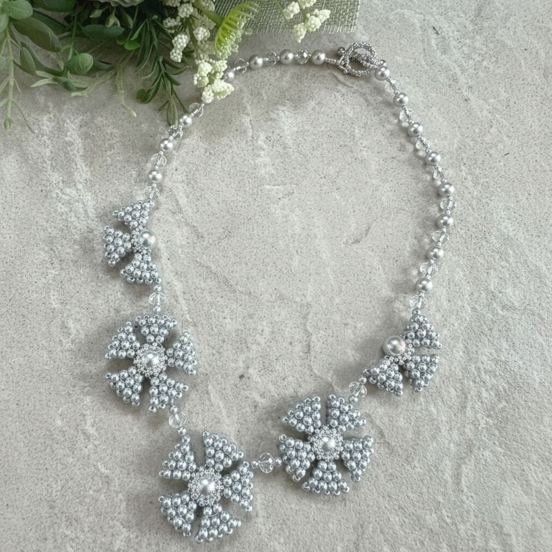 パールフルール／ライトグレー