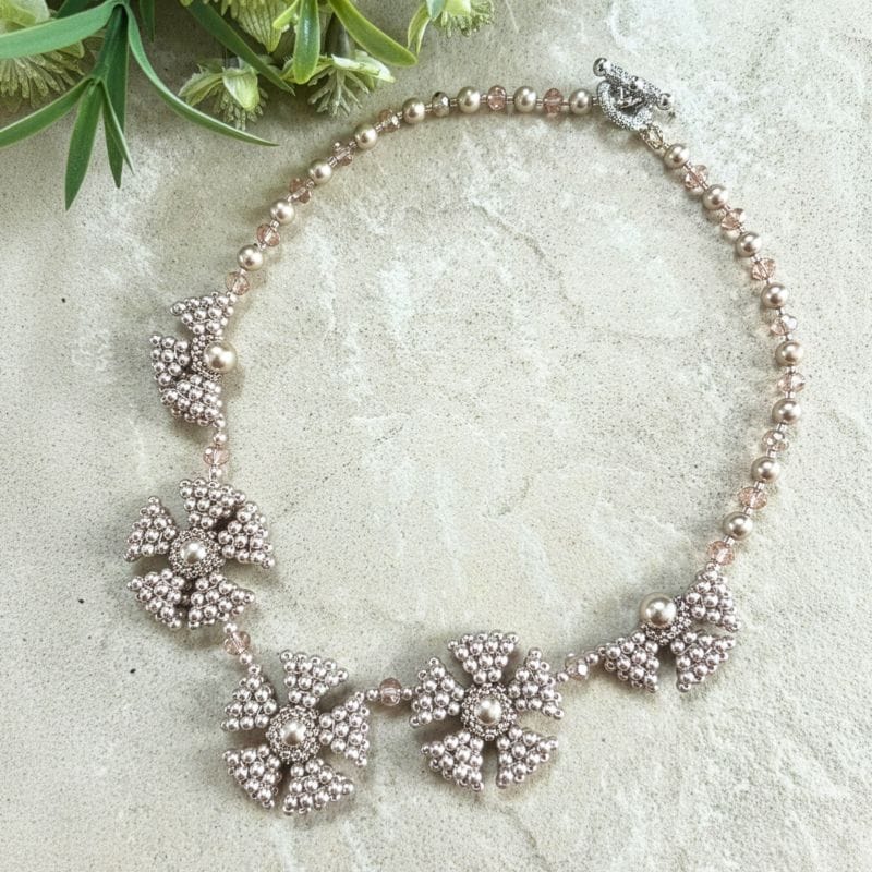 パールフルール ／ピンクベージュ