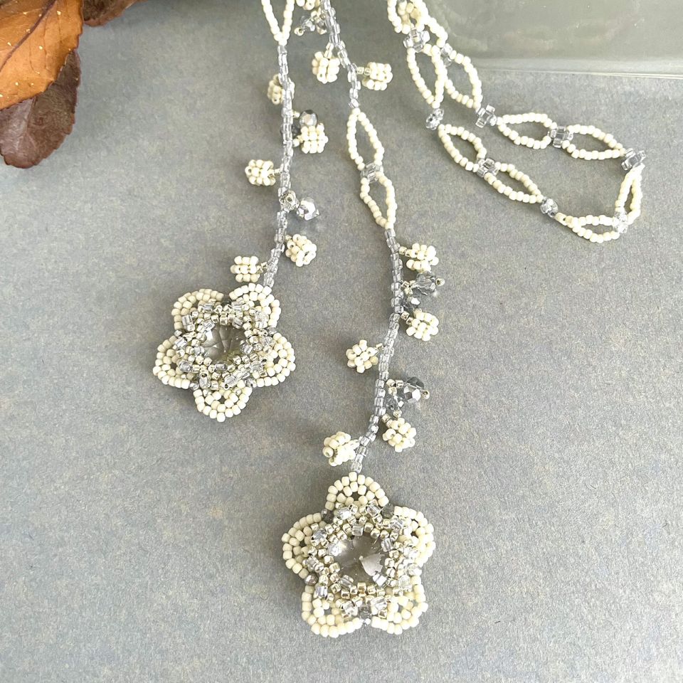 ウーリーフラワー／アイボリー