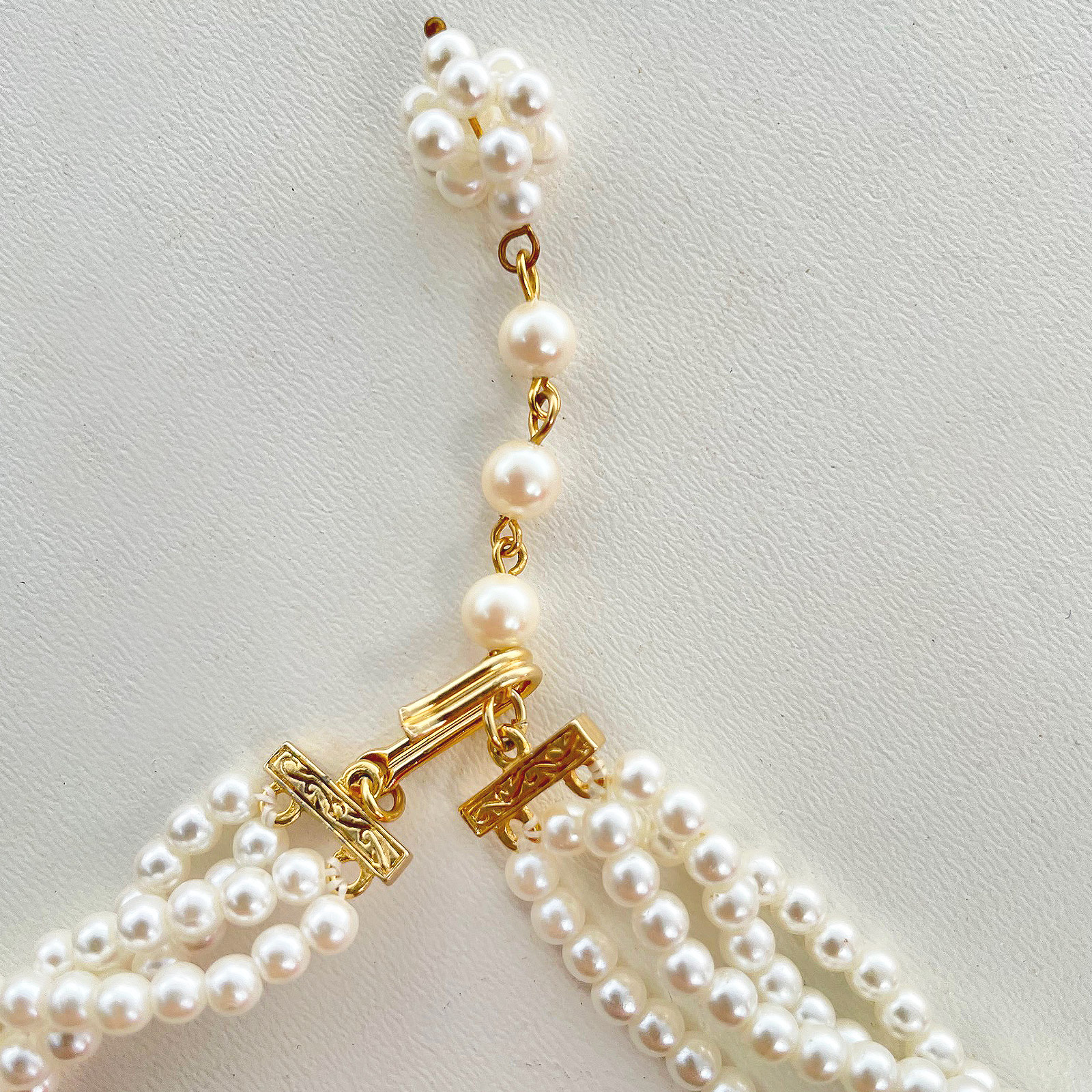 4連パールのネックレスピュアホワイト