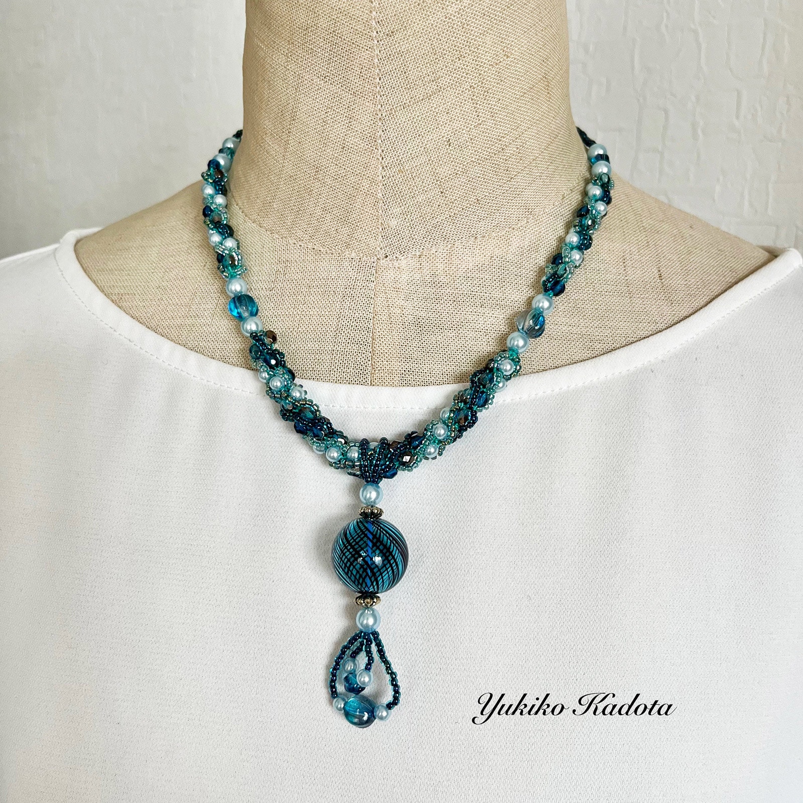 ３パターンと２パターンペレクロッシェル・バロン ブルー