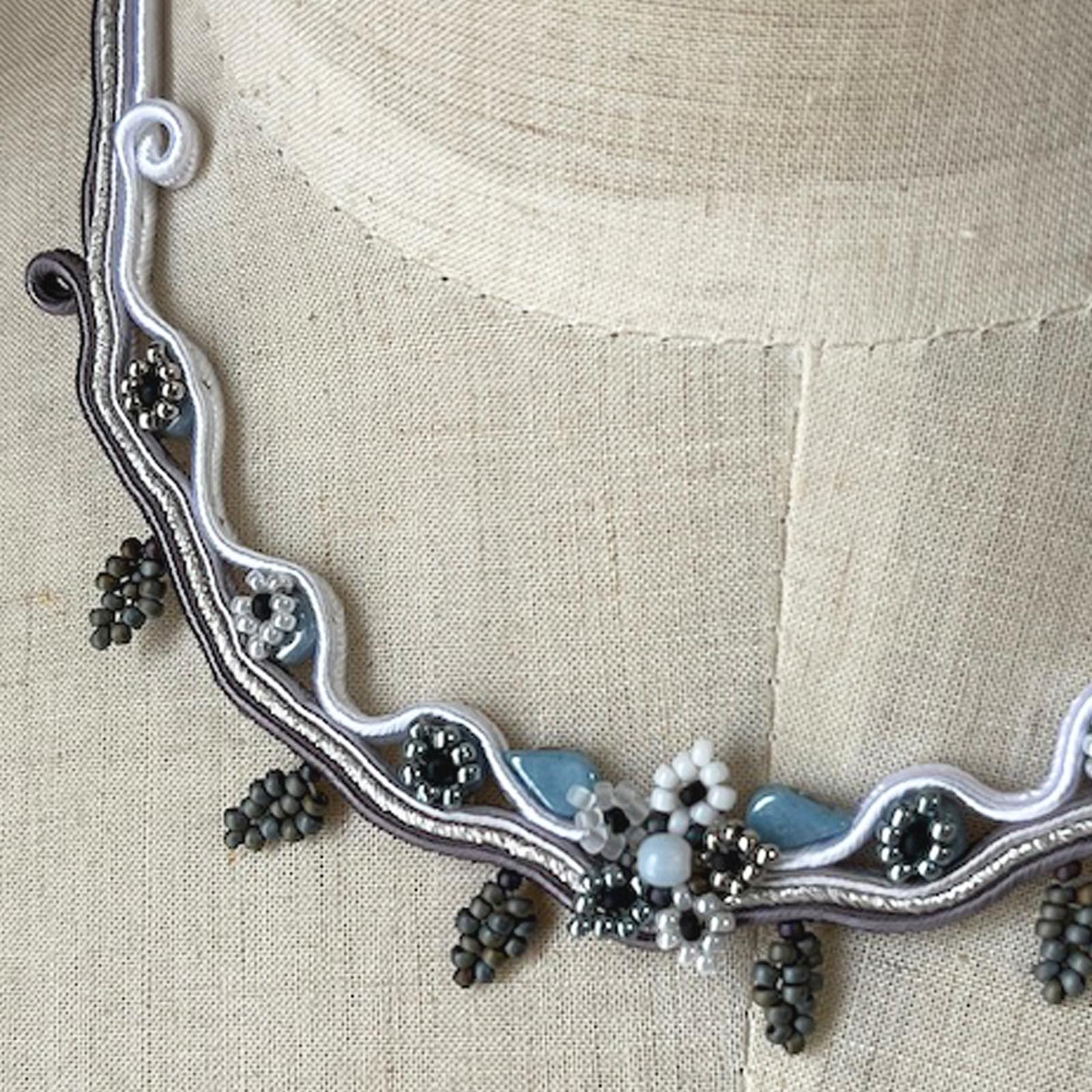 ステッチ&ソウタシエ技法で作る~和花(わか)~ 冬