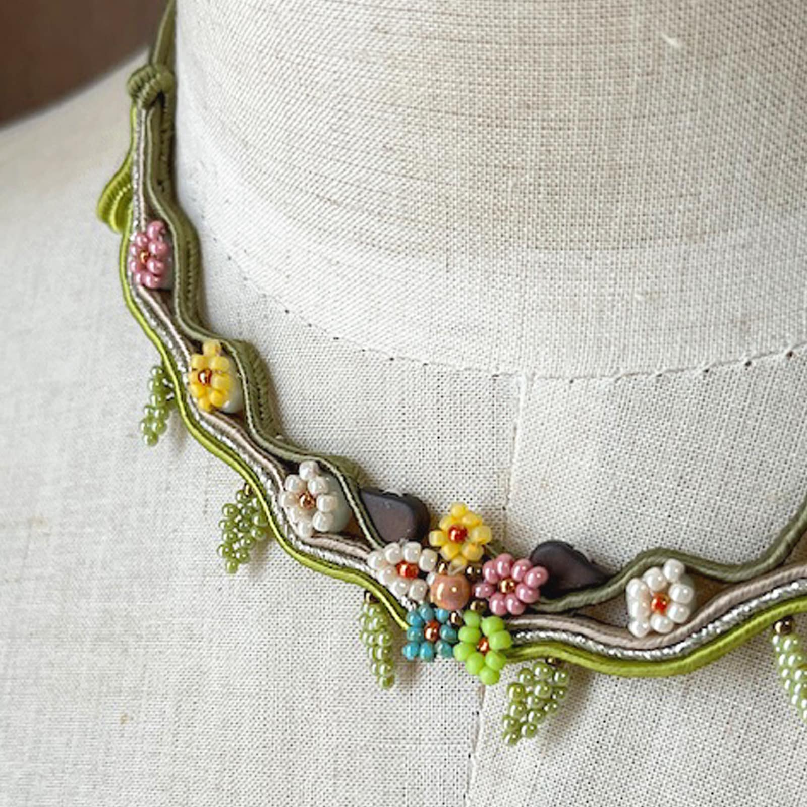 ステッチ＆ソウタシエ技法で作る～和花（わか）～ 春