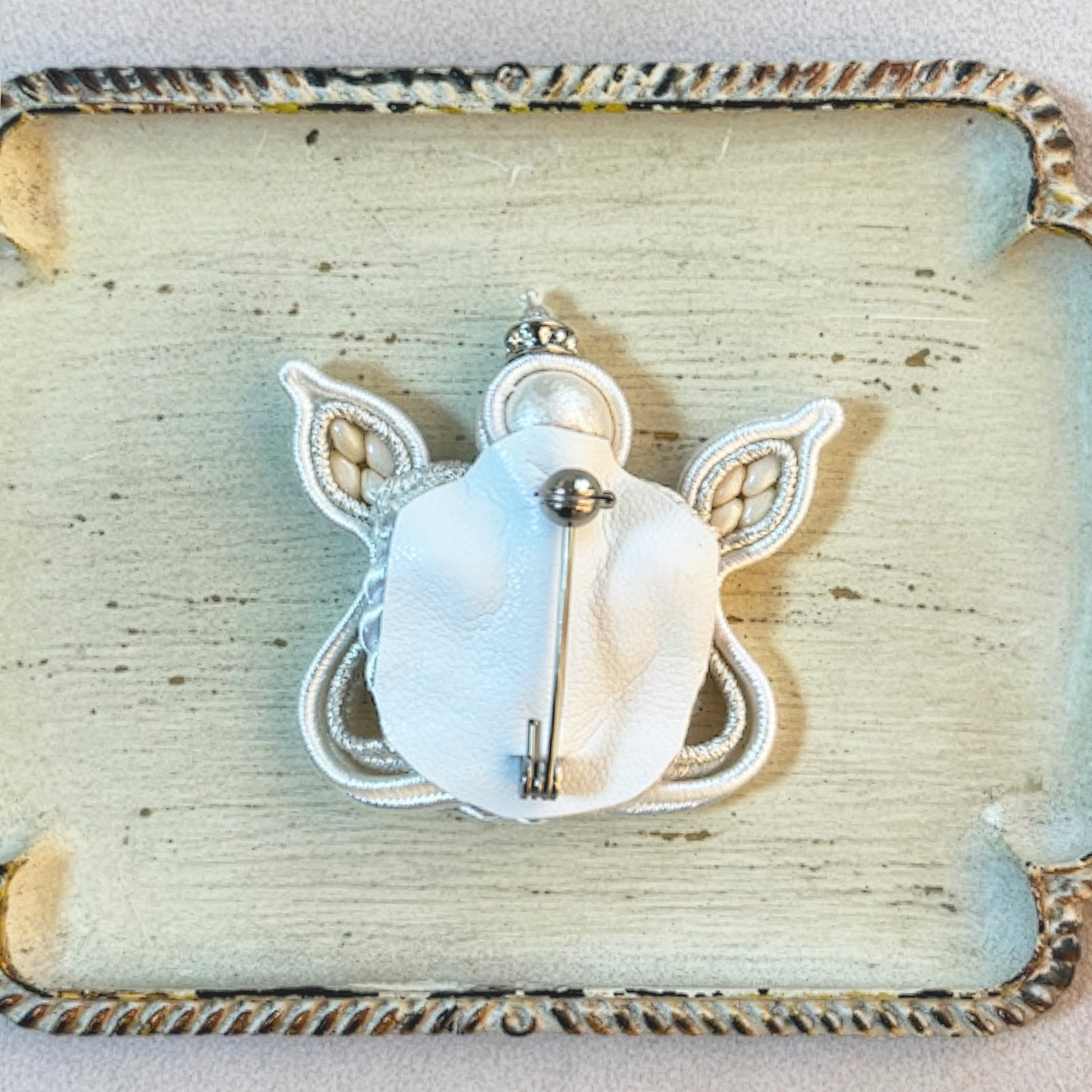 ソウタシエブローチ～天使～ ホワイト