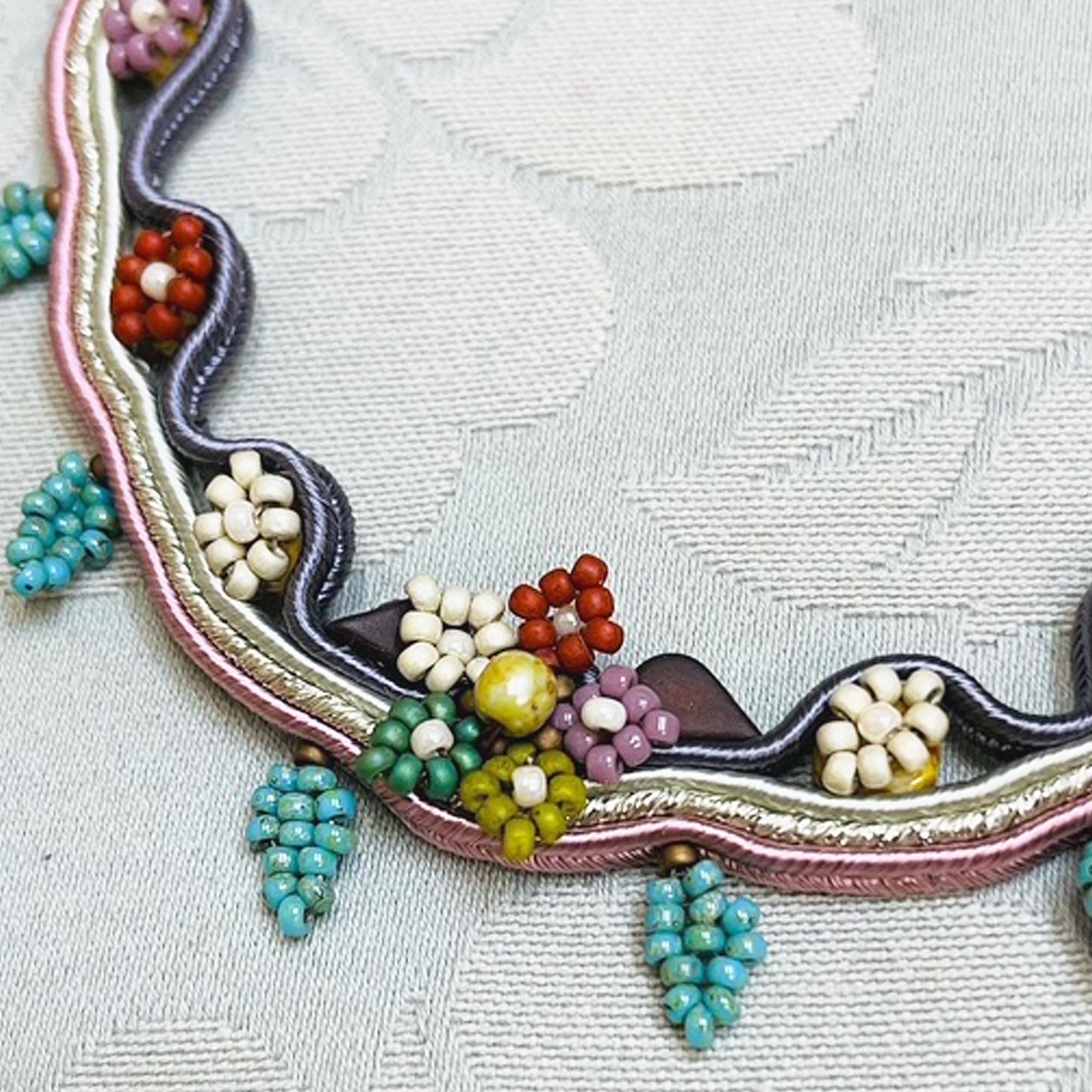 ステッチ＆ソウタシエ技法で作る～和花（わか）～ 秋