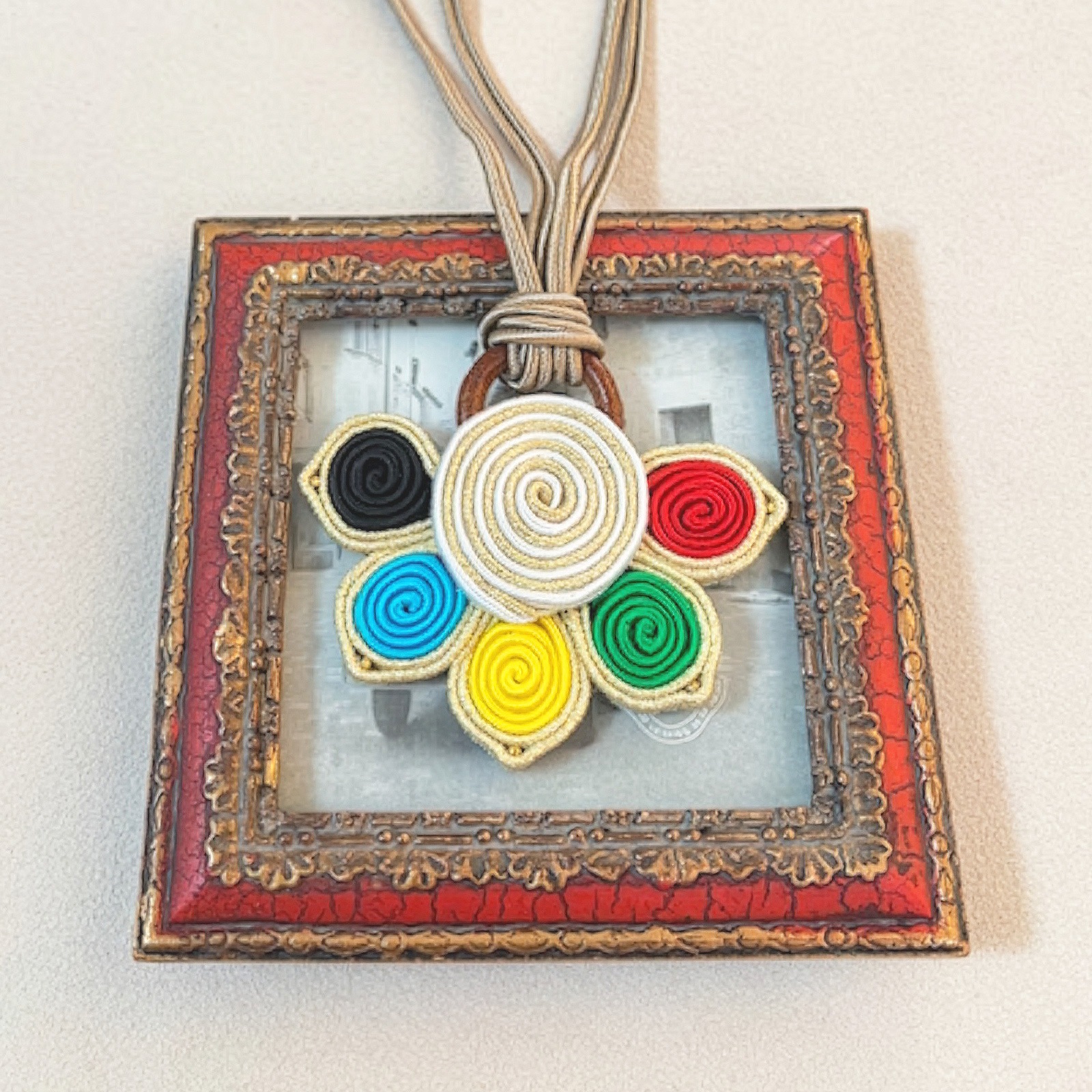 スパイラルシェイプで作るペンダント～巴里～（パリ）