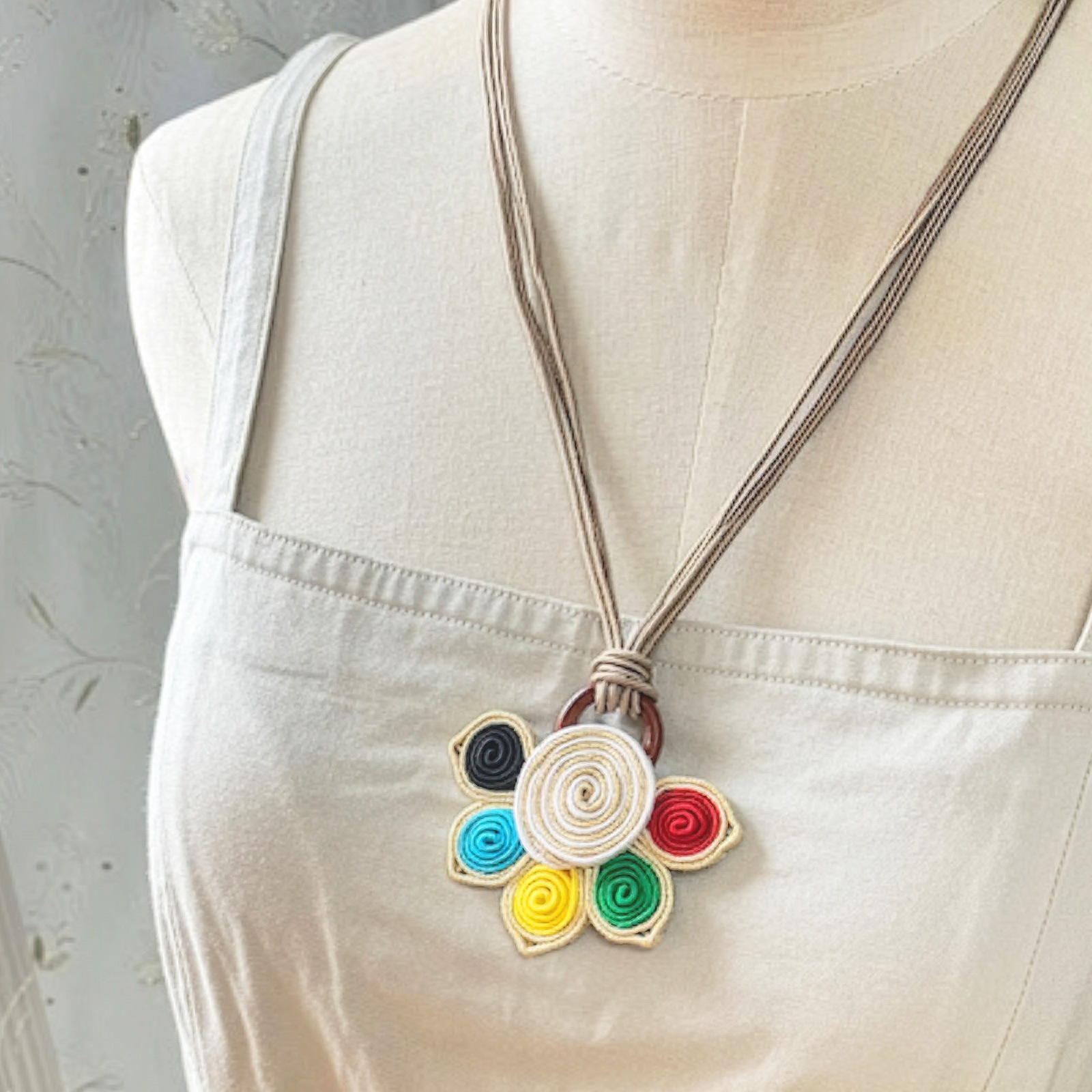 スパイラルシェイプで作るペンダント～巴里～（パリ）