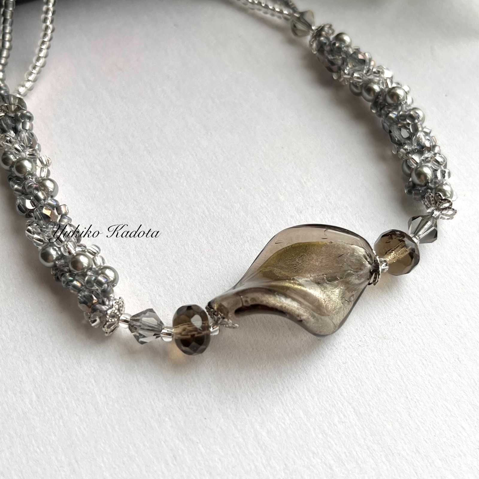 基本の2パターンペレンクロッシェで編むトーション グレー