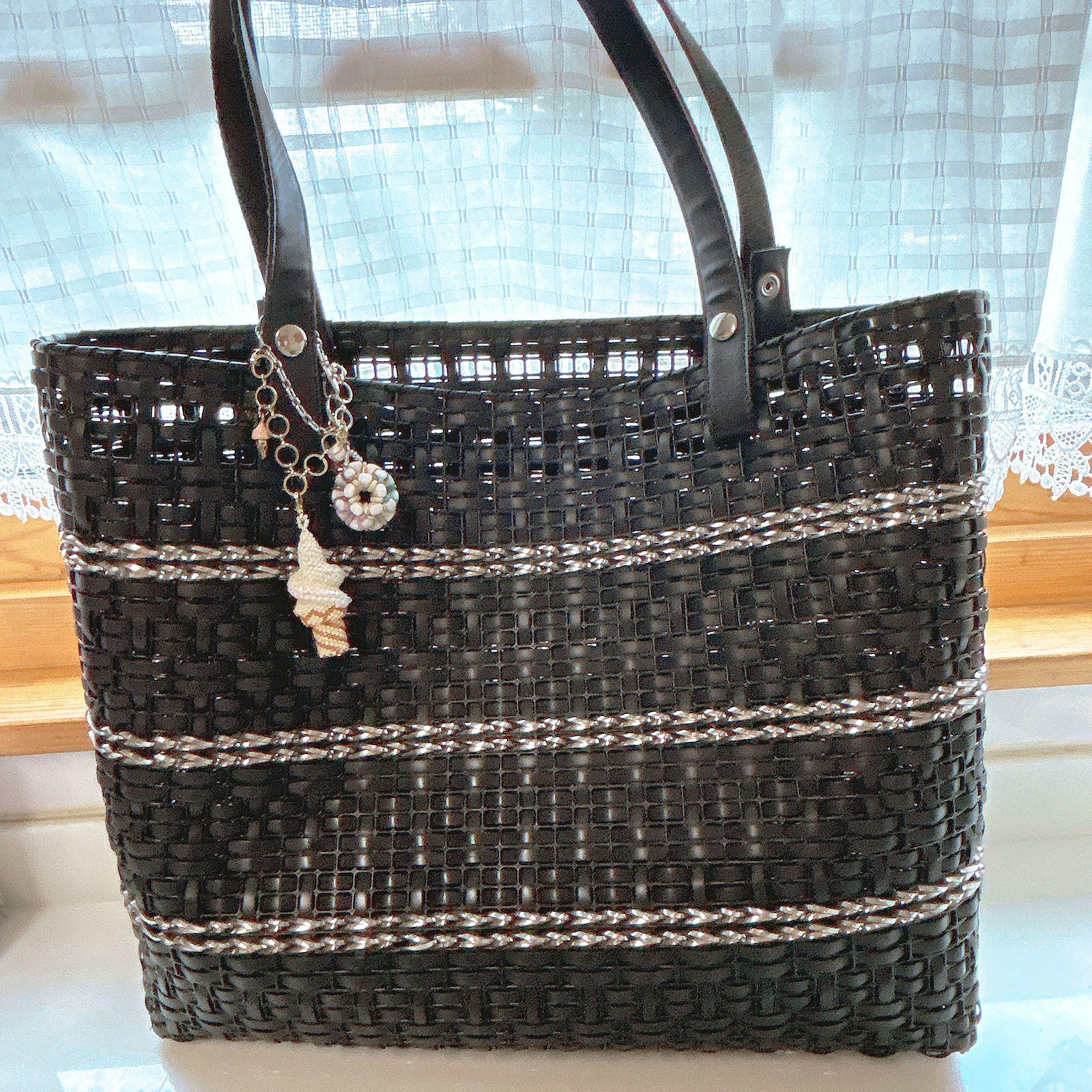 ビーズステッチで編むソフトクリームのバックチャーム 抹茶