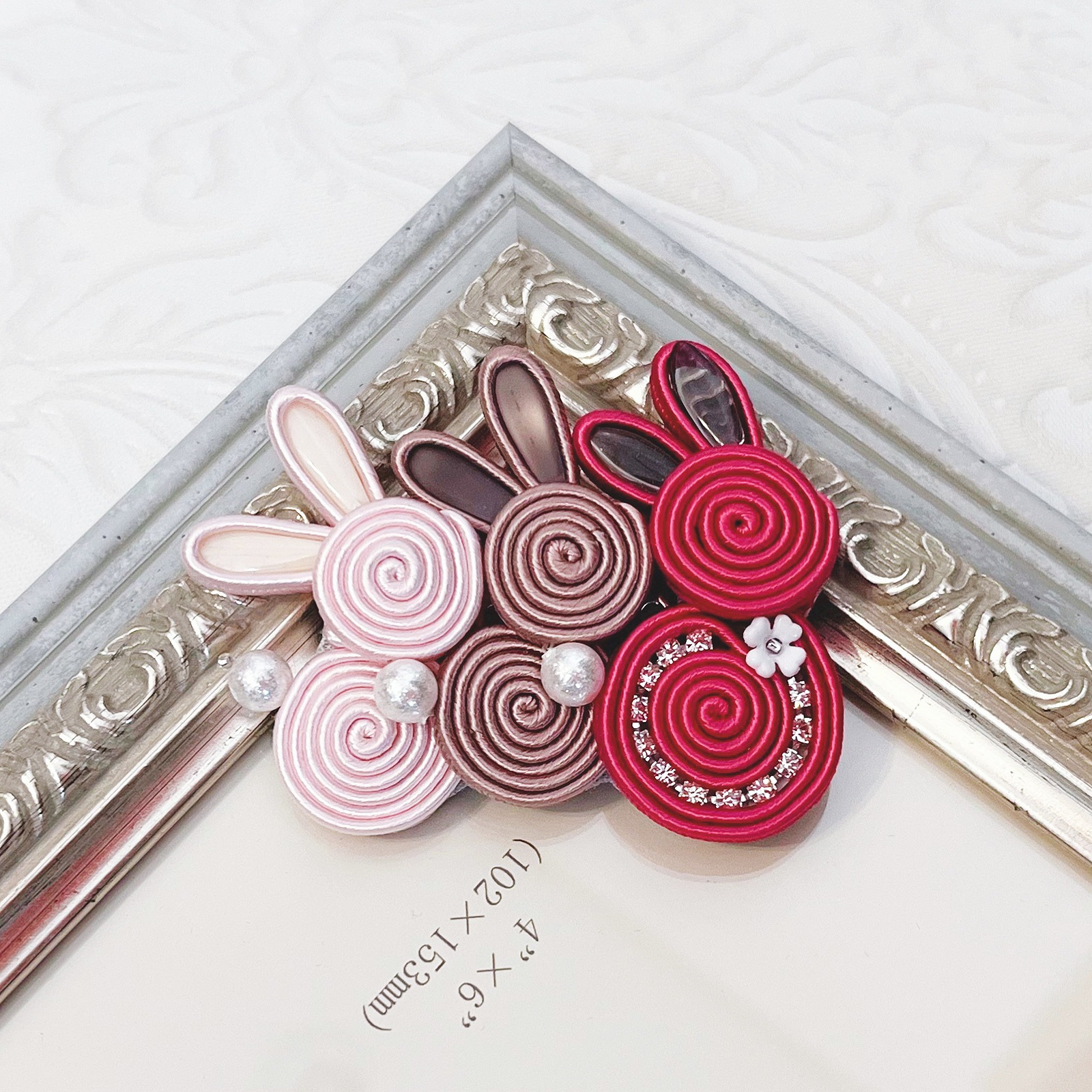 ソウタシエブローチ～トリプルウサギ～ 黒