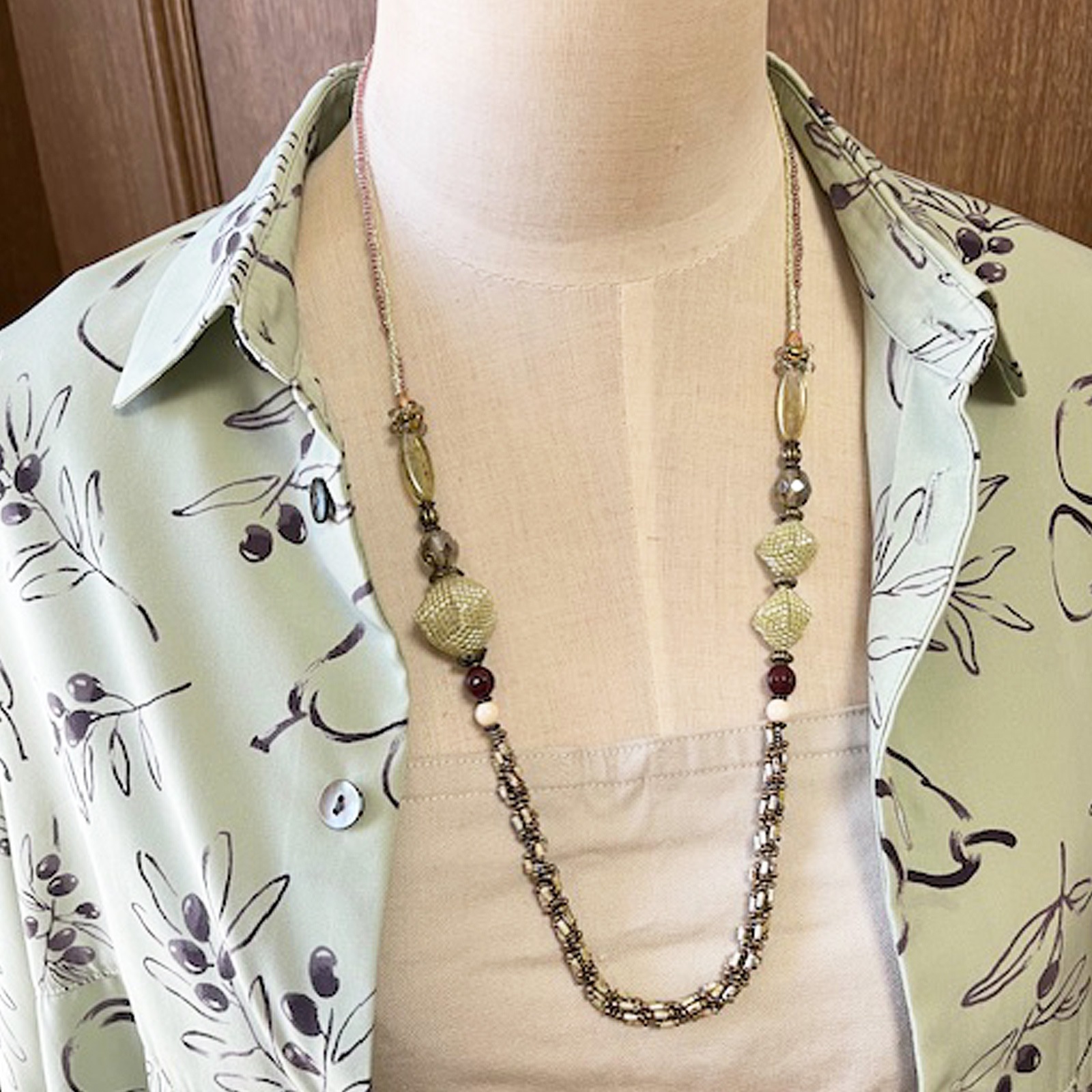 ビーズステッチボールで作る風船葛(ふうせんかずら)