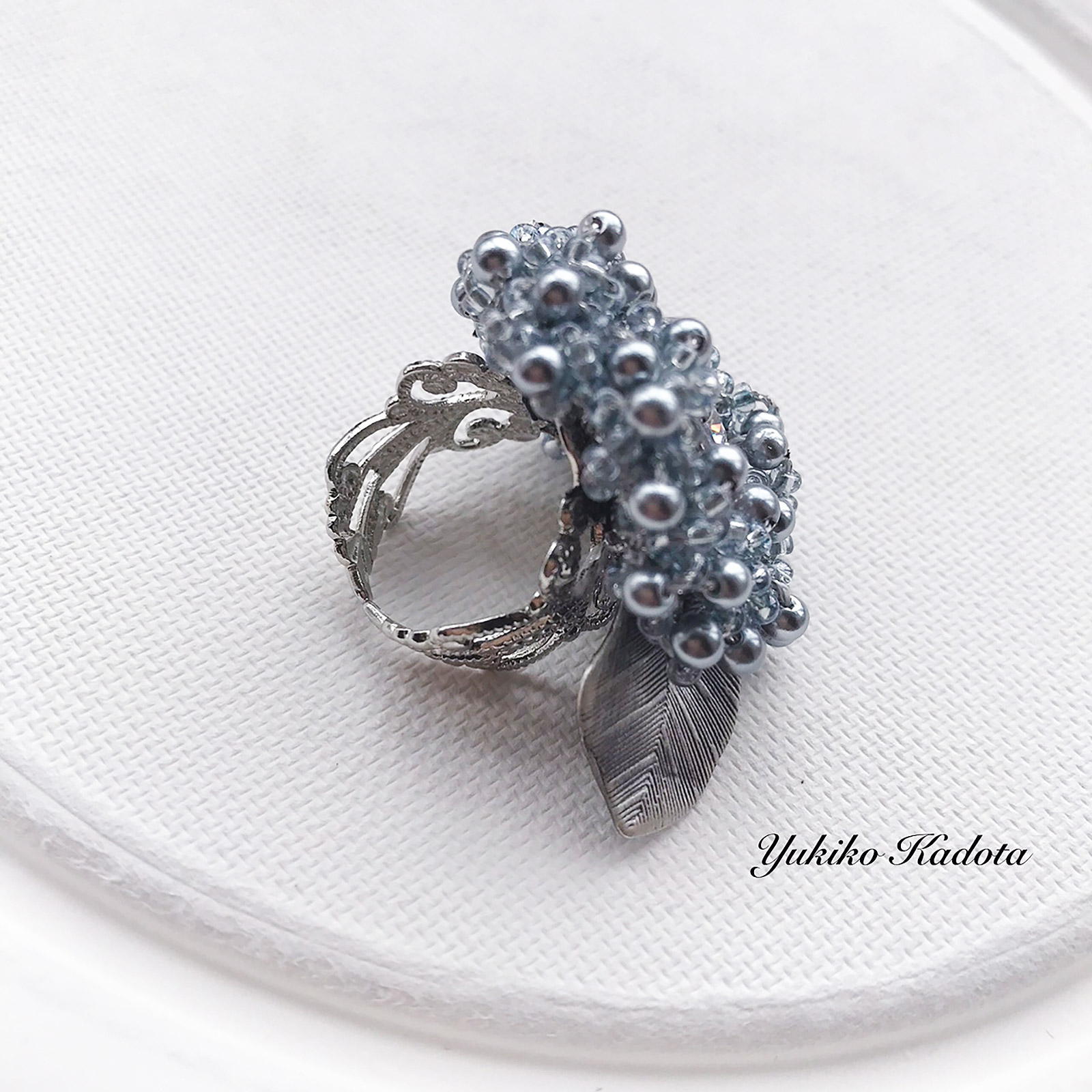 円形編みで編むスリールリング アンティークローズ