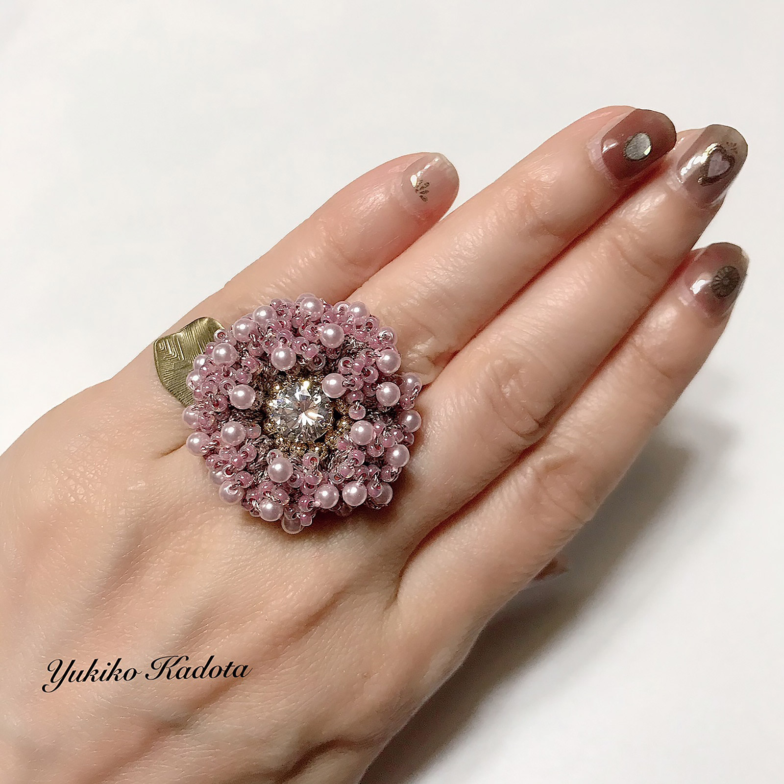 円形編みで編むスリールリング アンティークローズ