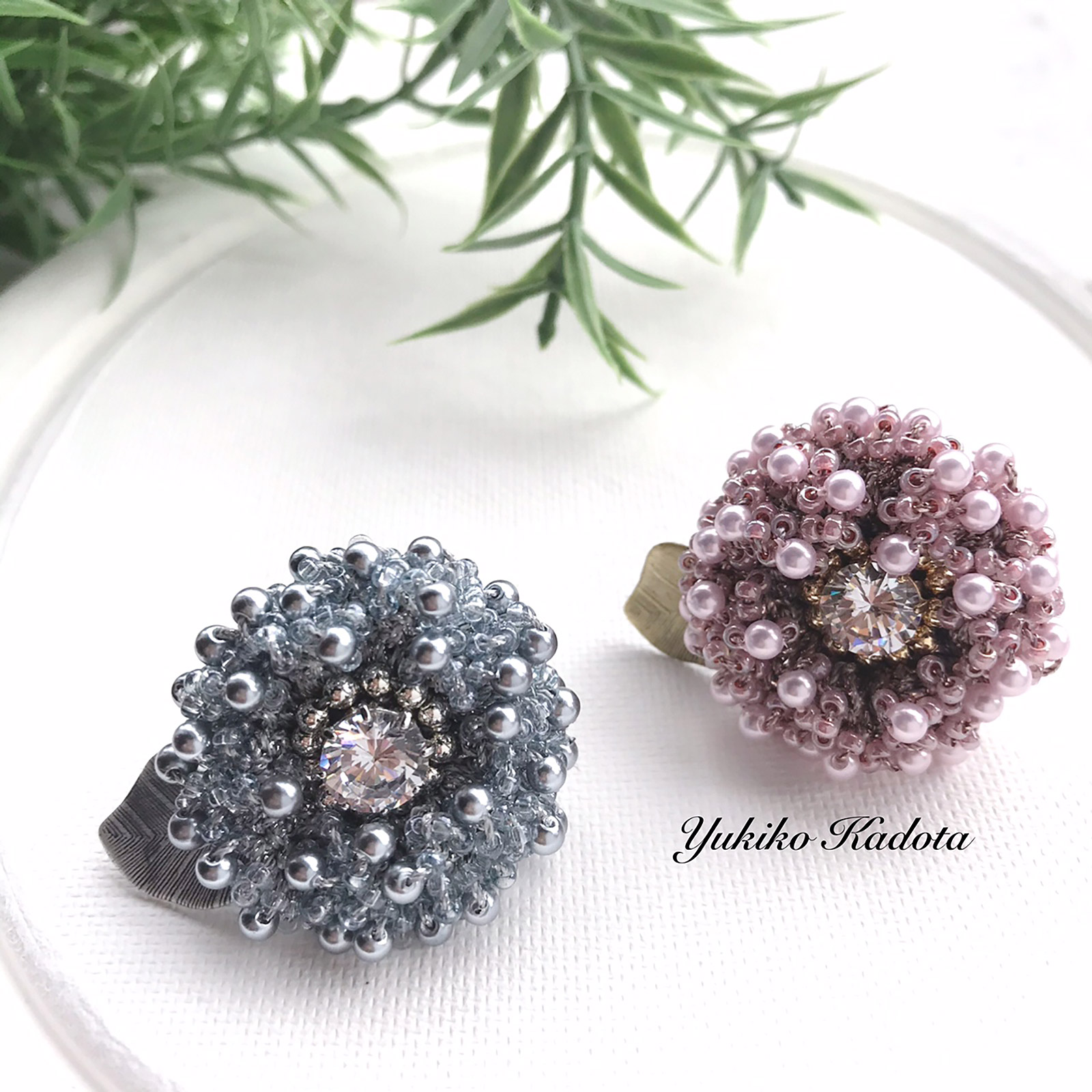 円形編みで編むスリールリング アンティークローズ