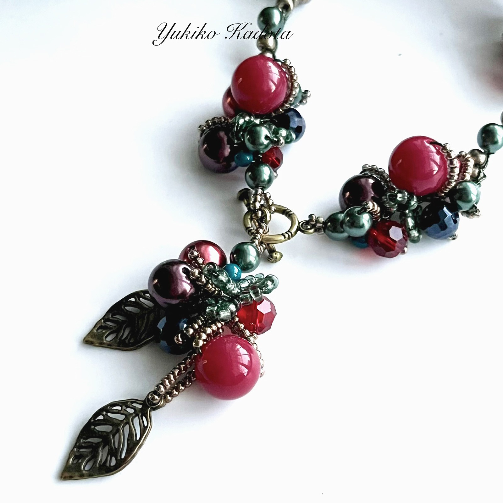 鎖編みで編むラズベリーリーブズ