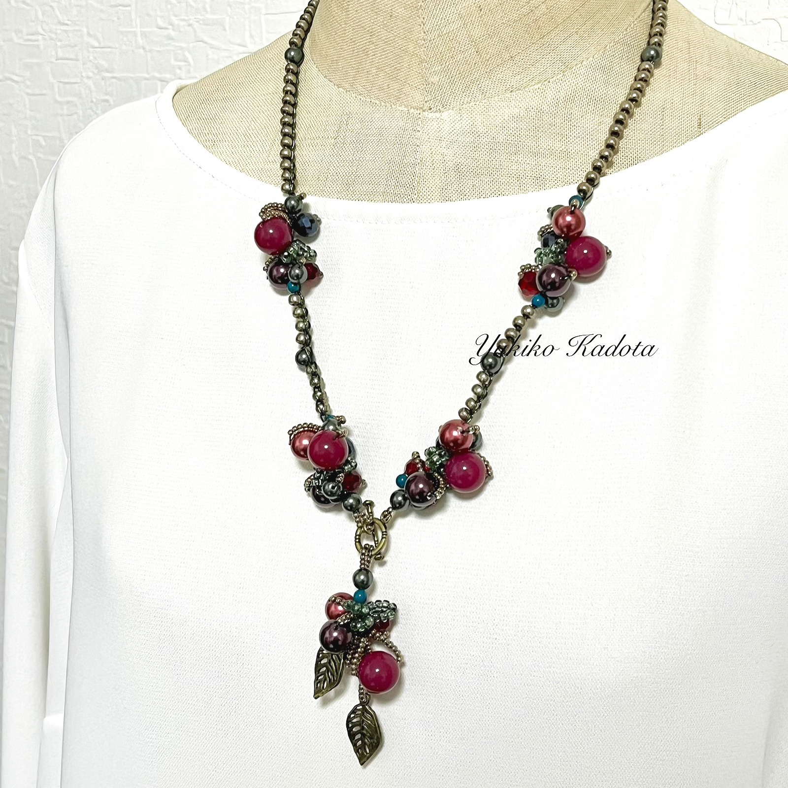 鎖編みで編むラズベリーリーブズ