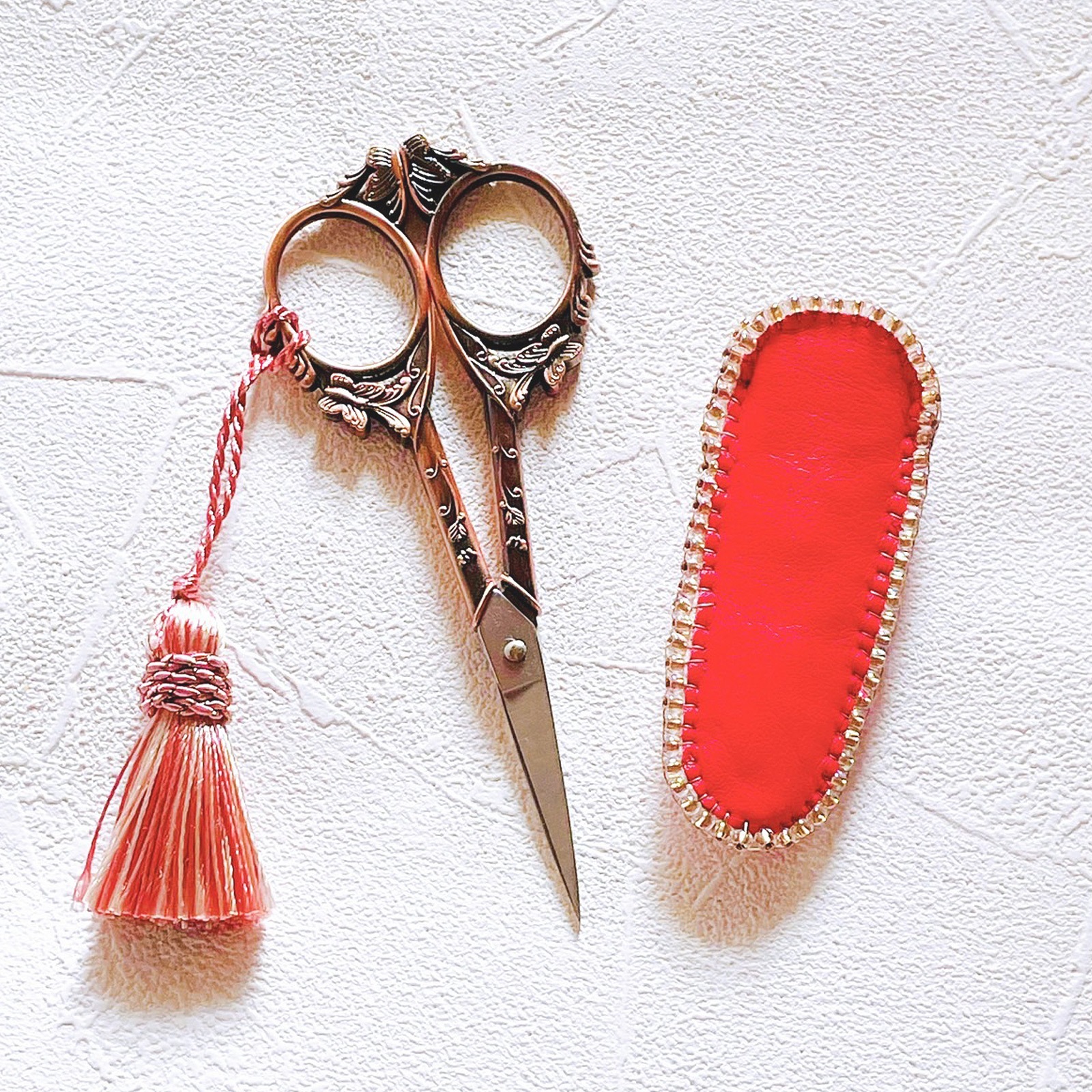 ビーズ刺繍で作るてふてふ*シザーケース 浅紫(デザインシザー付き)