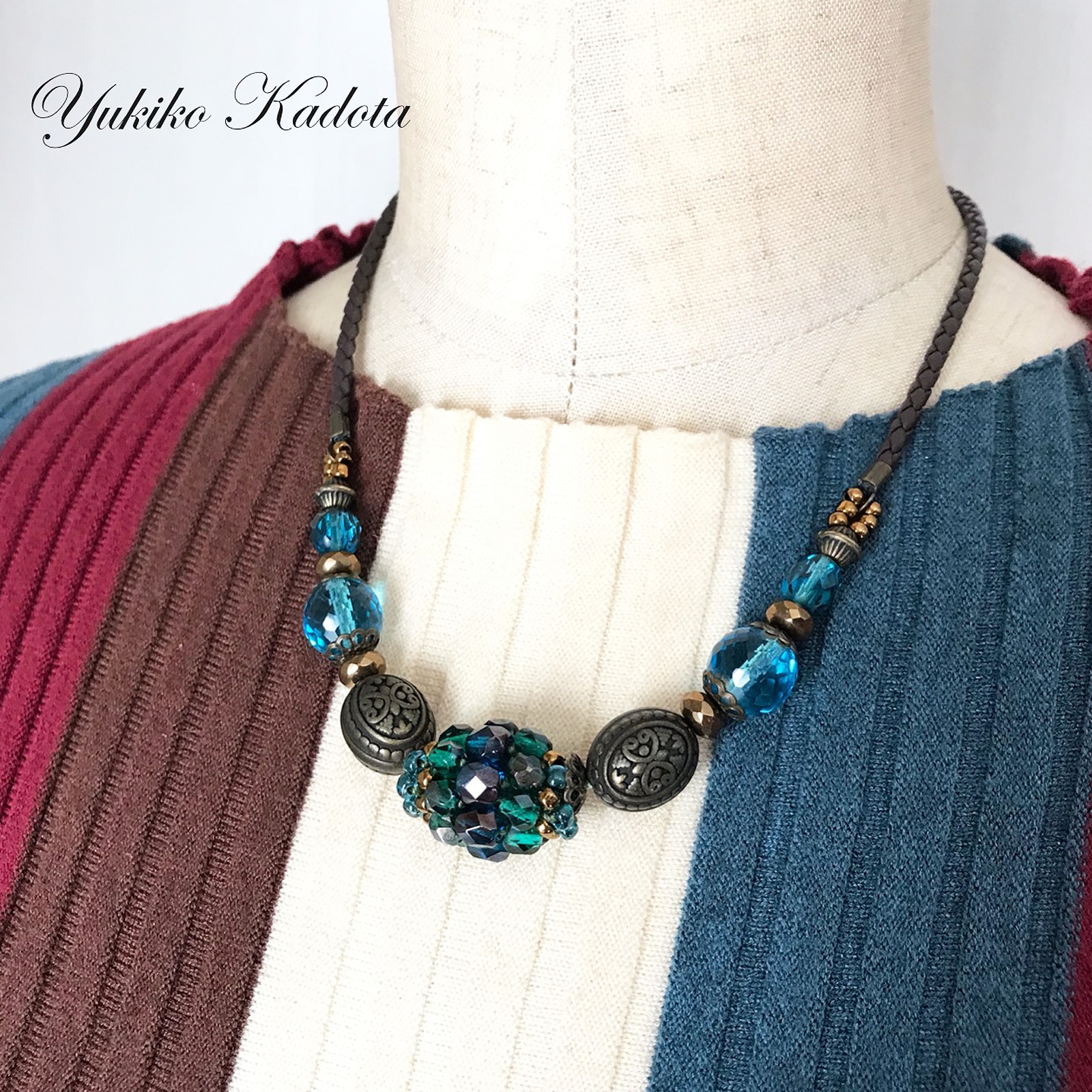 立ち上がりのあるチューブクロッシェカプリ