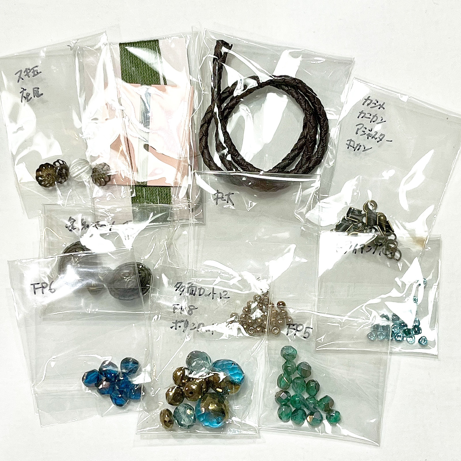 立ち上がりのあるチューブクロッシェカプリ