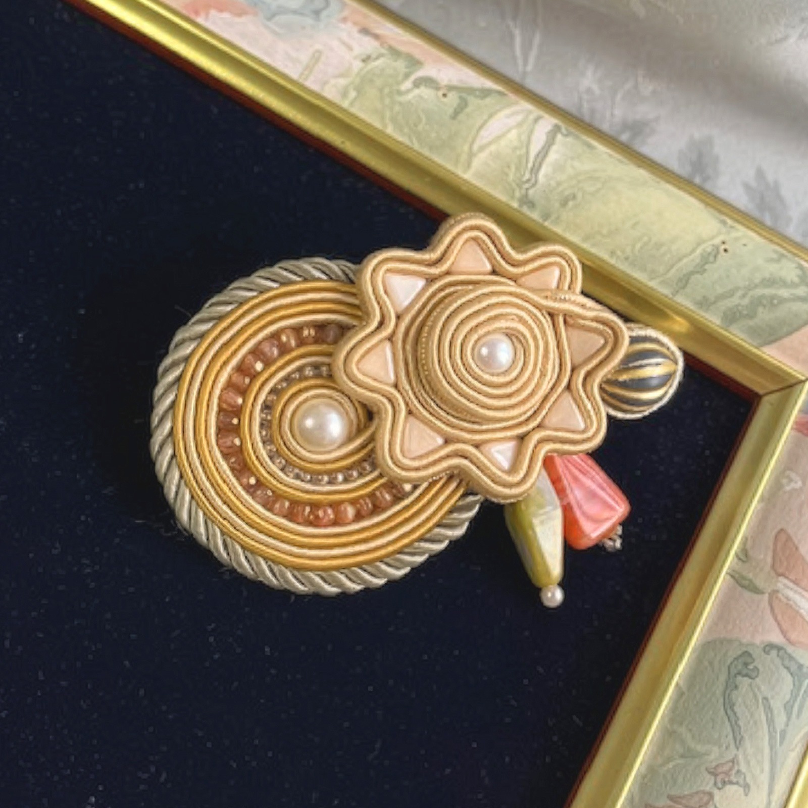 ラダーシェイプで作る花花（ブルベ）