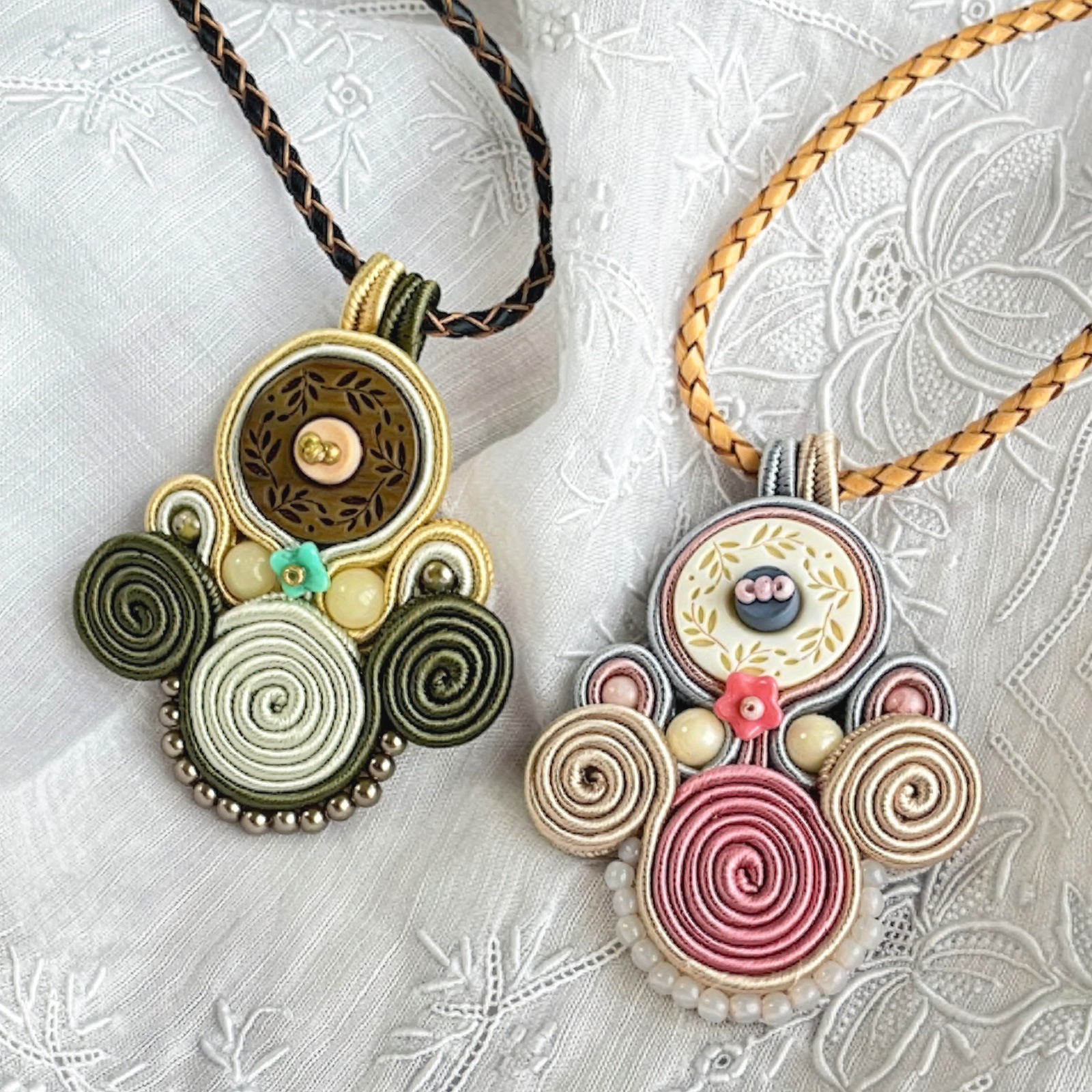 ラウンドシェイプとスパイラルシェイプで作る花凛(かりん)/緑