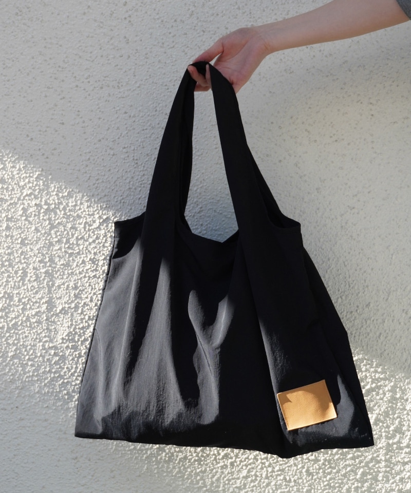 GVGV ジーヴィージーヴィー NYLON BAG (BLACK)