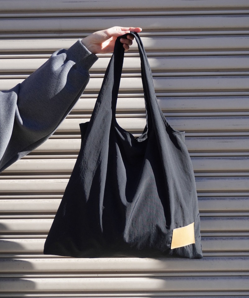 GVGV ジーヴィージーヴィー NYLON BAG (BLACK)